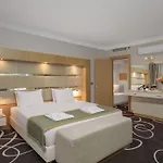 Dobedan World Palace 