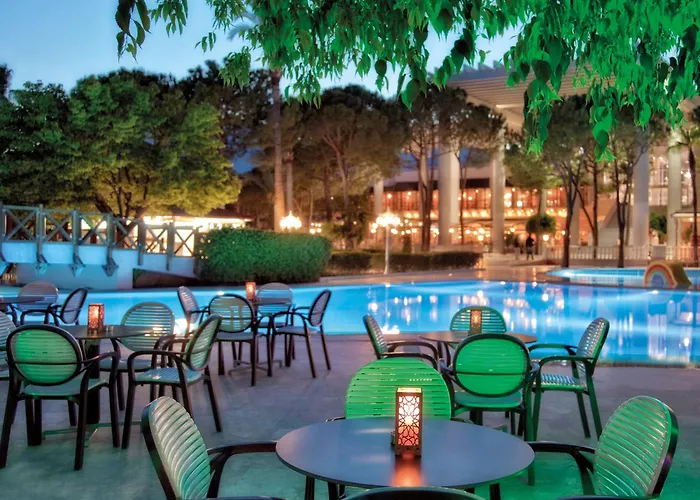 מלון Dobedan World Palace 