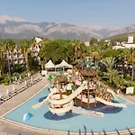 Hotel Dobedan World Palace 