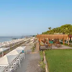 Dobedan World Palace 