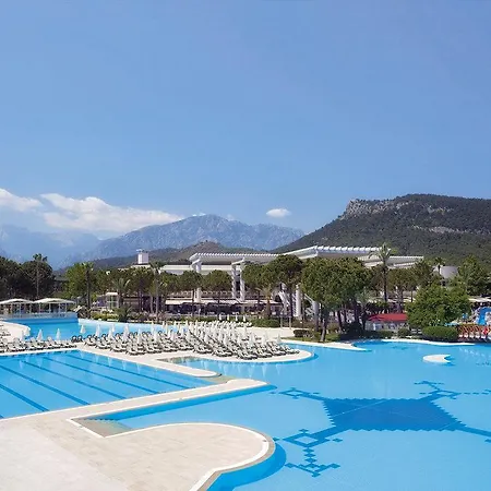 Dobedan World Palace 