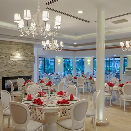 Hotel Dobedan World Palace 