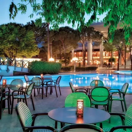 Hotel Dobedan World Palace 