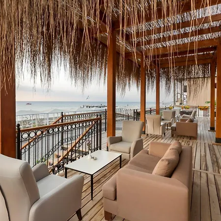 Hotel Dobedan World Palace 