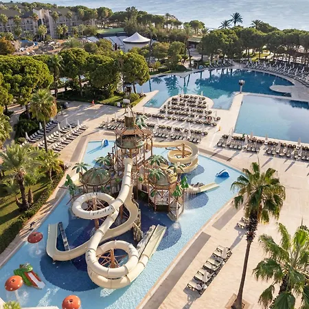 Hotel Dobedan World Palace 