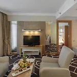 Hotel Dobedan World Palace 