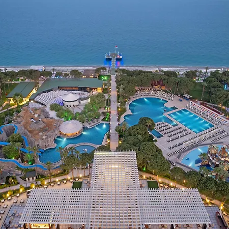 Dobedan World Palace 