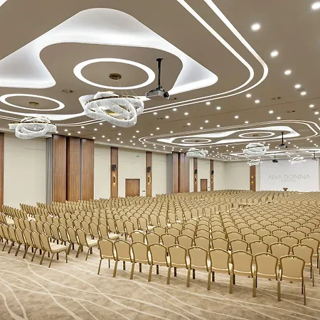 Hotel Dobedan World Palace 