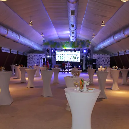 מלון Dobedan World Palace 