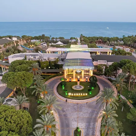מלון Dobedan World Palace 