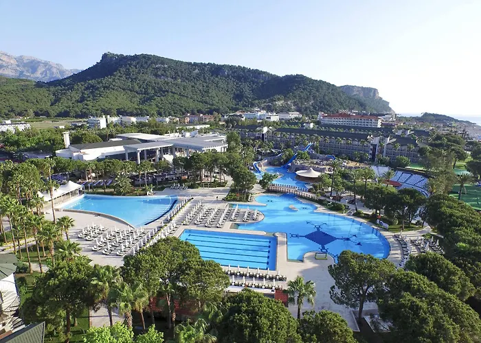 Hotel Dobedan World Palace 