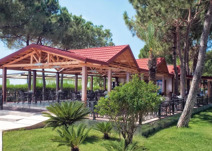 Dobedan World Palace 