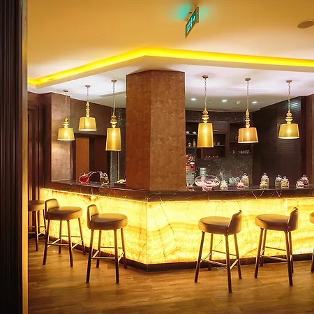Hotel Dobedan World Palace 