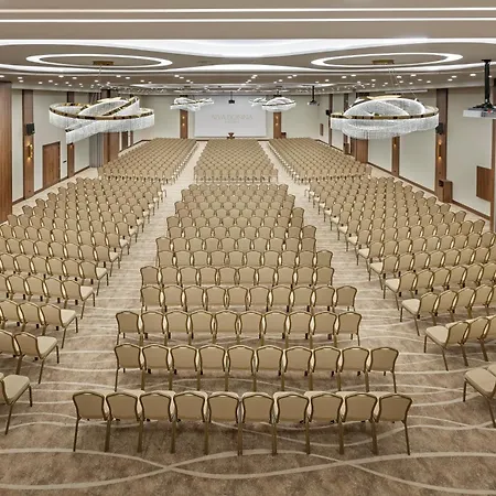 Dobedan World Palace 