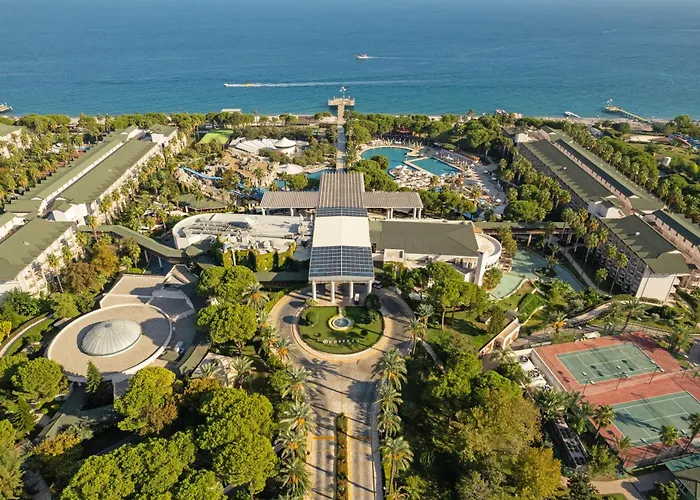 Отель Dobedan World Palace 